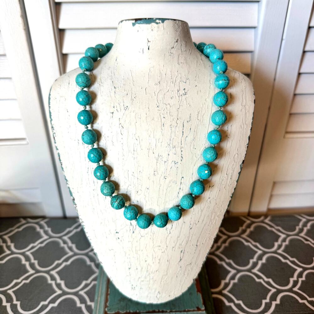 Chunky Faux Turquoise Lucite Bead Necklace Oval Graduated 18” Hand Knotted